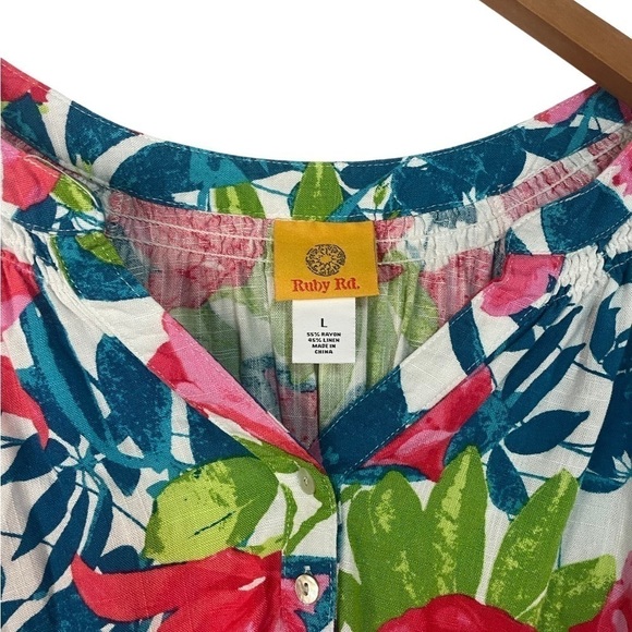 Ruby Rd linen blend tropical print blouse. Bright and loose fitting. Womens L - Picture 3 of 4